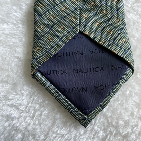 Nautica Green Blue and Gold Geometric Pattern Textured Silk Tie - Picture 7 of 10